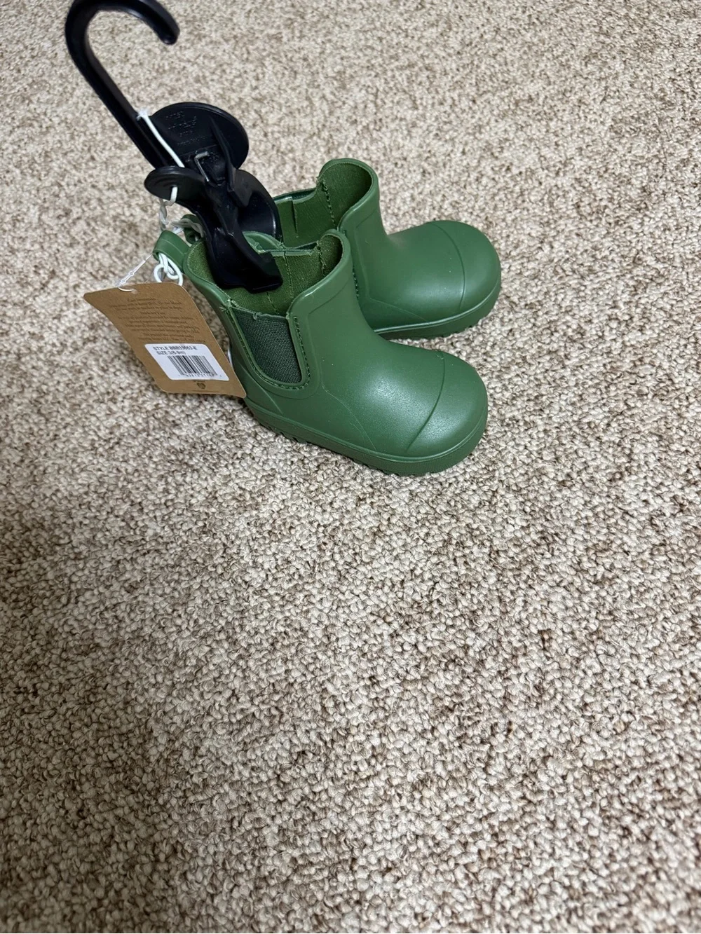 NWT Green Waterproof Chelsea Rain Boots size 3